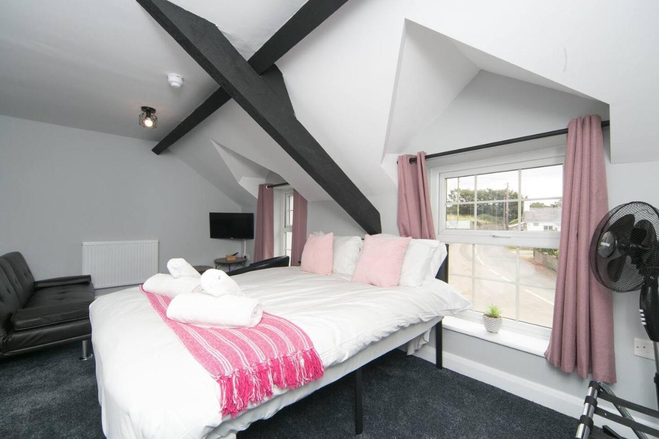 Pass The Keys Modern En-Suite Room In Country Pubrestaurant 2 Llanddona Luaran gambar